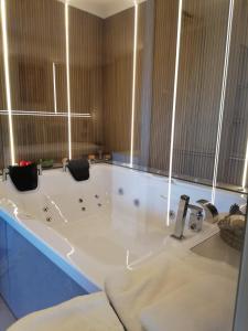 Koupelna v ubytování N'Ala Otel + 37 fotografií