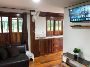 TV a/nebo společenská místnost v ubytování LeeResort