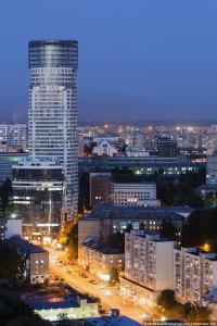Nespecifikovaný výhled na destinaci Kyjev nebo výhled na město při pohledu z apartmánu