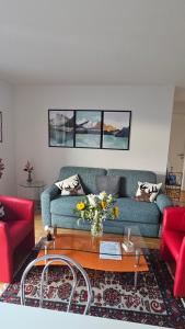 Χώρος καθιστικού στο Appartement meublé à louer à Nax