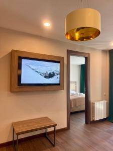 Postel nebo postele na pokoji v ubytování Sun & Style 1BR Apartment