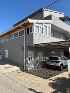 Budova, kde se apartmán nachází