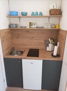 Φωτογραφία από το άλμπουμ του Quiet bungalow for two σε Zaboric