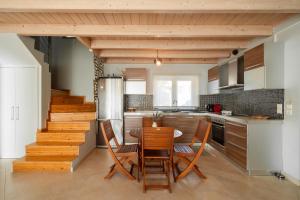 Gallery image of White Villas Lefkada in Kalamitsi +22 photos