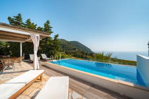 Gallery image of White Villas Lefkada in Kalamitsi