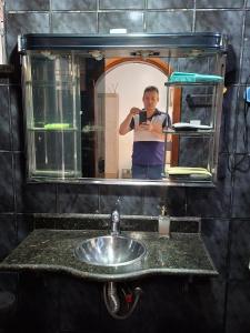 Kupatilo u objektu Apê confortável, com Alexa. Ótima localização