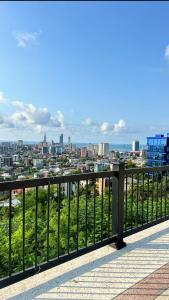 Nespecifikovaný výhled na destinaci Batumi nebo výhled na město při pohledu z hotelu