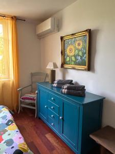 Ένα ή περισσότερα κρεβάτια σε δωμάτιο στο Appartement en rez de jardin +10 φωτογραφίες