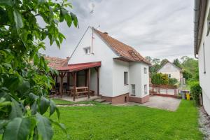 Zahrada ubytování Holiday House Mária