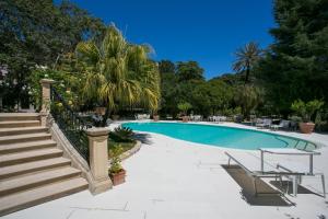 Bazén v ubytování Hotel Parco delle Fontane nebo v jeho okolí