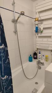 Koupelna v ubytování Chambre privée a Arcueil - Cachan + 7 fotografií