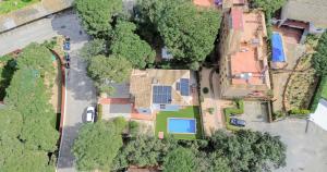 Pohľad z vtáčej perspektívy na ubytovanie Villa Sierra with Private Pool