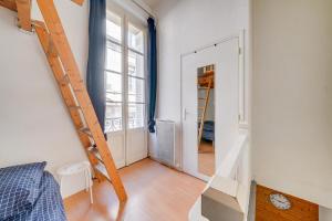 Billede fra billedgalleriet på CHARMANT STUDIO DUPLEX 19 m2 - BORDEAUX CENTRE HISTORIQUE i Bordeaux + 6 billeder
