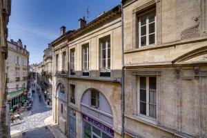 Nabolaget omkring lejligheden eller i nærheden