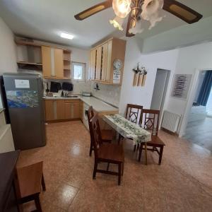 Kuchyň nebo kuchyňský kout v ubytování Magnolia Apartments