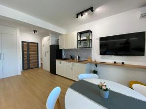 Nhà bếp/bếp nhỏ tại TEA Seaside Studio +21 ảnh