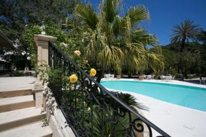 Bazén v ubytování Hotel Parco delle Fontane nebo v jeho okolí