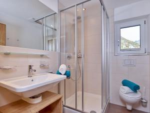 Koupelna v ubytování Appartement Gästehaus Bergkristall