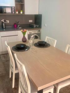Kuchnia lub aneks kuchenny w obiekcie Apartamento con Piscina ADULTS ONLY