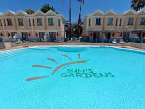 Bazén v ubytování Complejo Sun's Gardens - Maspalomas nebo v jeho okolí
