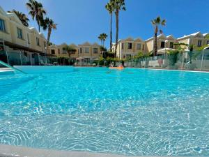 Bazén v ubytování Complejo Sun's Gardens - Maspalomas nebo v jeho okolí