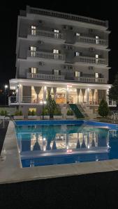 Bazén v ubytování Relax Apartment & Hotel nebo v jeho okolí