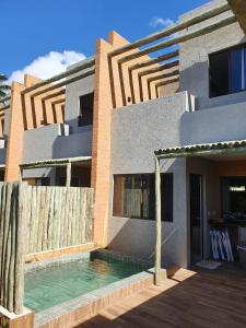 Bazén v ubytování Villa with Private Swimming Pool in São Miguel dos MilagresAguapé 1 nebo v jeho okolí