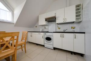 Kuchyň nebo kuchyňský kout v ubytování Marina- pokoje nad morzem