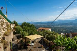 Nespecifikovaný výhled na hory nebo výhled na hory při pohledu z bed and breakfast