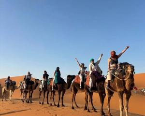 Clientes alojados en Africa Luxury Camp