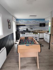 Herní místnost v ubytování Gold beach gîte