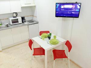 A kitchen or kitchenette at Estudio Las Huertas