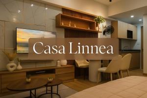 TV a/nebo společenská místnost v ubytování Casa Linnea - SMDC Cheer Residences
