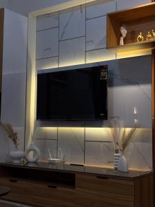 TV a/nebo společenská místnost v ubytování Casa Linnea - SMDC Cheer Residences