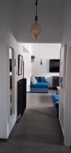 TV a/nebo společenská místnost v ubytování Dimitrios Loft Apartment