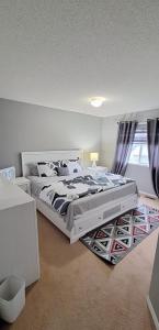 カルガリーにあるJHS Homesのギャラリーの写真