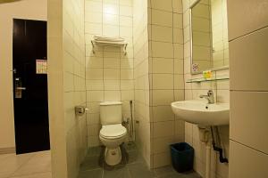 Koupelna v ubytování Seven Hotel