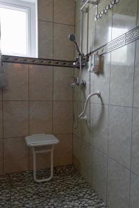 Koupelna v ubytování Otroiza Hotel