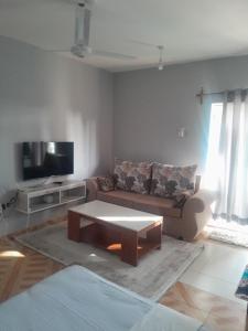 Μια τηλεόραση ή/και κέντρο ψυχαγωγίας στο Kelly Homes