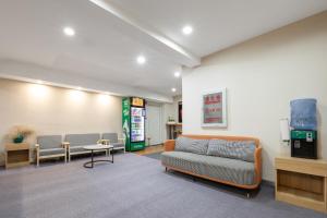 Χώρος καθιστικού στο Home Inn Huayi Selected Yellow Crane Tower Tang Hualin Branch