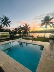 Πισίνα στο ή κοντά στο Villa Hana'iki