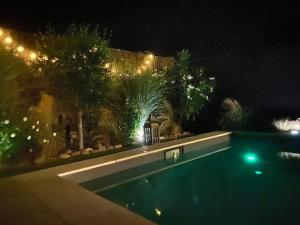 Πισίνα στο ή κοντά στο Le Clos des hirondelles +7 φωτογραφίες