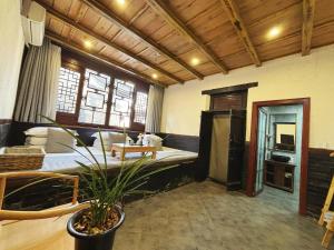 Зона вітальні в Pingyao Yihao Inn