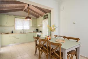 Dapur atau dapur kecil di Bluefairy Villas