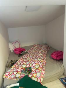 Postel nebo postele na pokoji v ubytování Chloe Loft