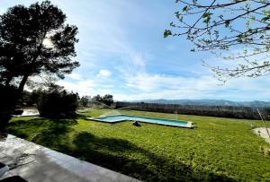 Un paisaje natural cerca de la villa
