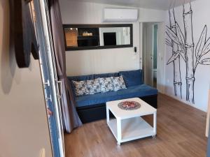 Posedenie v ubytovaní MOBILE HOMES SELCE - ALPE JADRAN MOBIL - 631