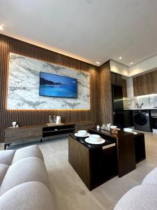 Andalusian Dream II 2 Bedrooms apartment near by the Beach and TGV station電視和／或娛樂中心