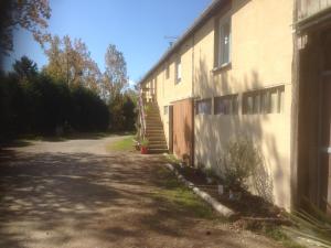 Châteauneuf-sur-SartheにあるChambre d'hôte de l'élevage du Lattayのギャラリーの写真