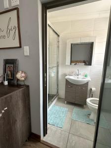 Ένα μπάνιο στο At 23 - Cosy House Balkfontein